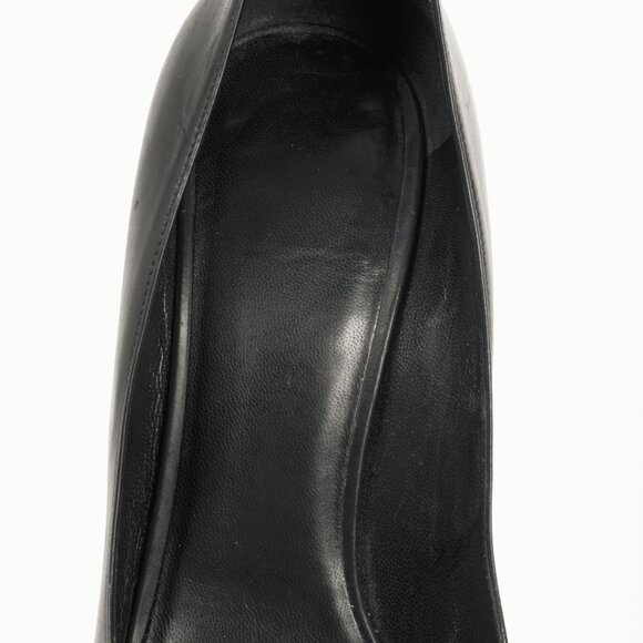 Saint Laurent Black Leather Pointed-Toe Pumps - Picture 8 of 9